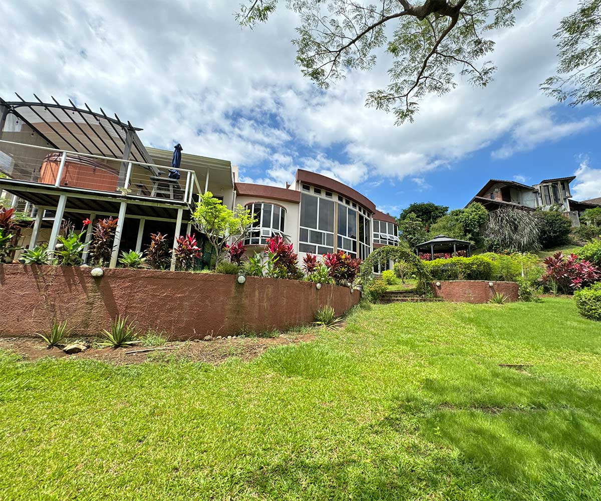 Casa de 3 habitaciones a la venta en Ciudad Hacienda Los Reyes, La Guacima.