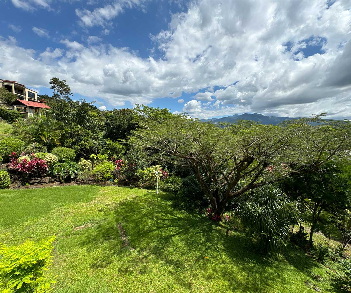 Casa de 3 habitaciones a la venta en Ciudad Hacienda Los Reyes, La Guacima.