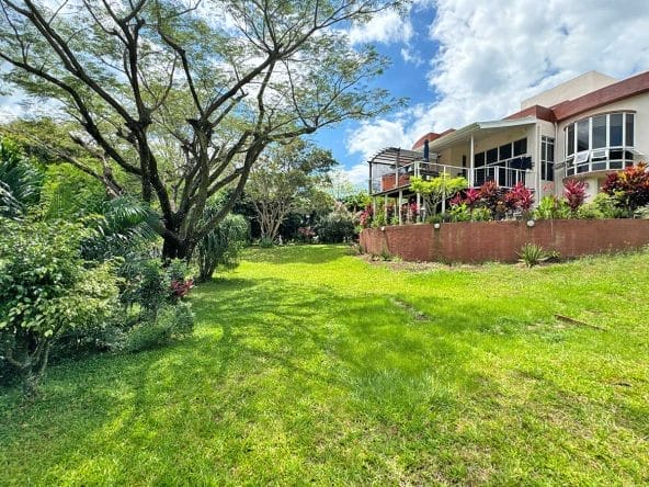 Casa de 3 habitaciones a la venta en Ciudad Hacienda Los Reyes, La Guacima.