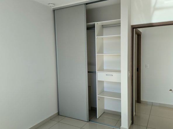 Apartamento a la venta en Tibás condominio Bambú Rivera. Remate bancario.