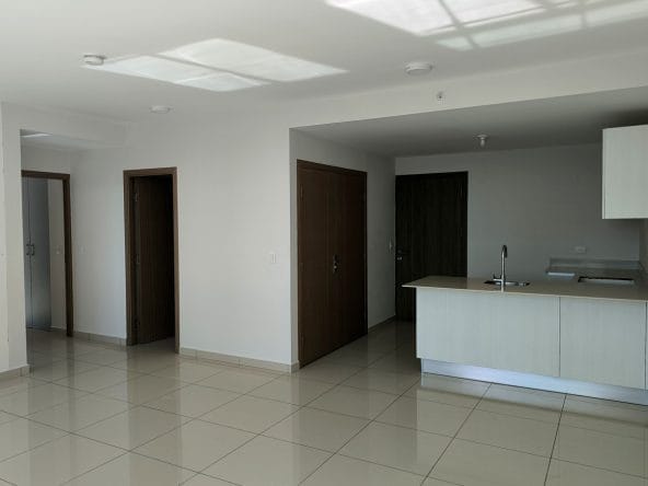 Apartamento a la venta en Tibás condominio Bambú Rivera. Remate bancario.