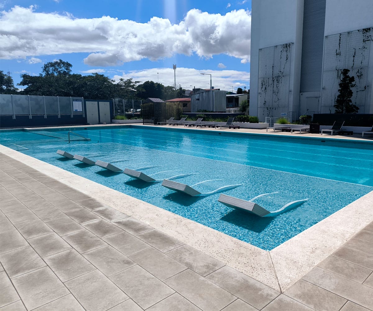 Apartamento a la venta en Tibás condominio Bambú Rivera. Remate bancario.