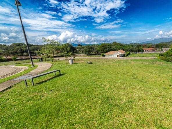 Lote a la venta en condominio Hacienda Espavel en La Guacima