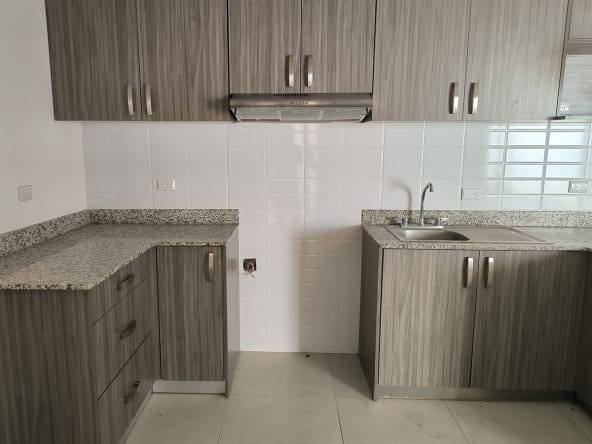 Casa de 2 plantas a la venta en condominio Rivera del Irazú, San Nicolas, Cartago.