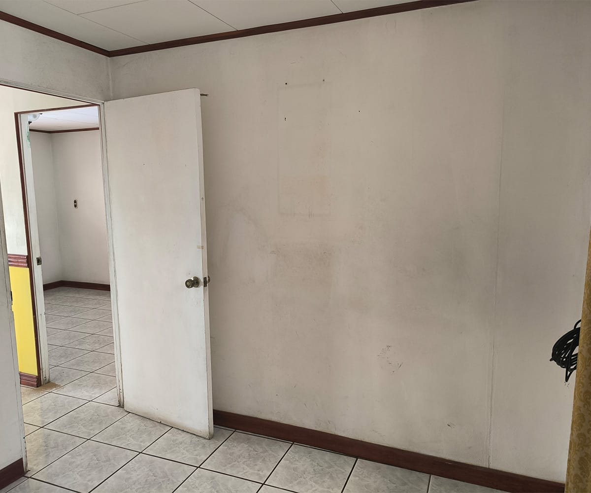 Casa independiente de 1 planta a la venta en Desamparados, Gravilias, El Porvenir, San José. Bien adjudicado bancario.