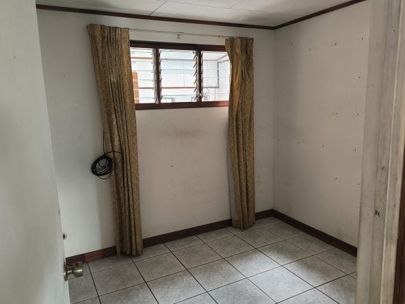 Casa independiente de 1 planta a la venta en Desamparados, Gravilias, El Porvenir, San José. Bien adjudicado bancario.