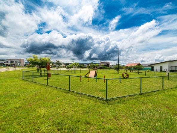 Lotes planos en condominio Las Mesetas, dentro de Ciudad Hacienda Los Reyes, La Guacima, Alajuela.