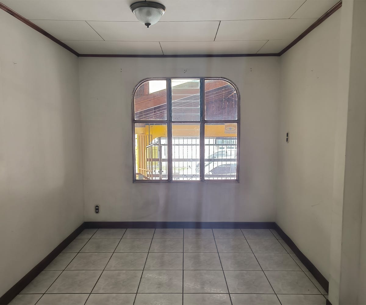 Casa independiente de 1 planta a la venta en Desamparados, Gravilias, El Porvenir, San José. Bien adjudicado bancario.