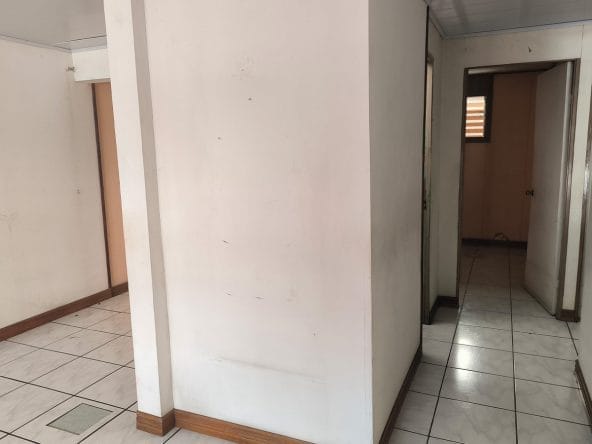 Casa independiente de 1 planta a la venta en Desamparados, Gravilias, El Porvenir, San José. Bien adjudicado bancario.