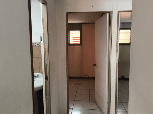 Casa independiente de 1 planta a la venta en Desamparados, Gravilias, El Porvenir, San José. Bien adjudicado bancario.