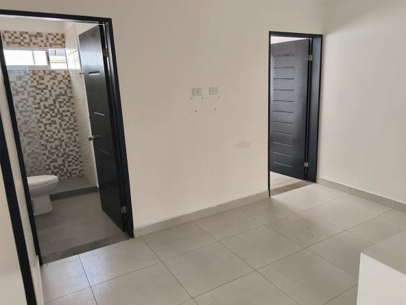 Casa de 2 plantas a la venta en condominio Rivera del Irazú, San Nicolas, Cartago.