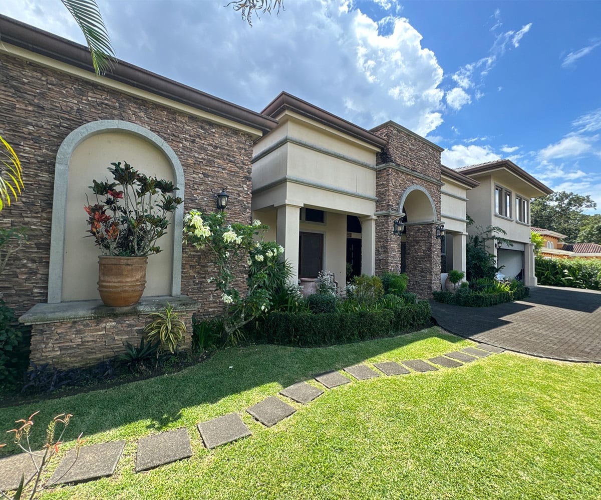 Impresionante casa a la venta en Ciudad Hacienda Los Reyes.