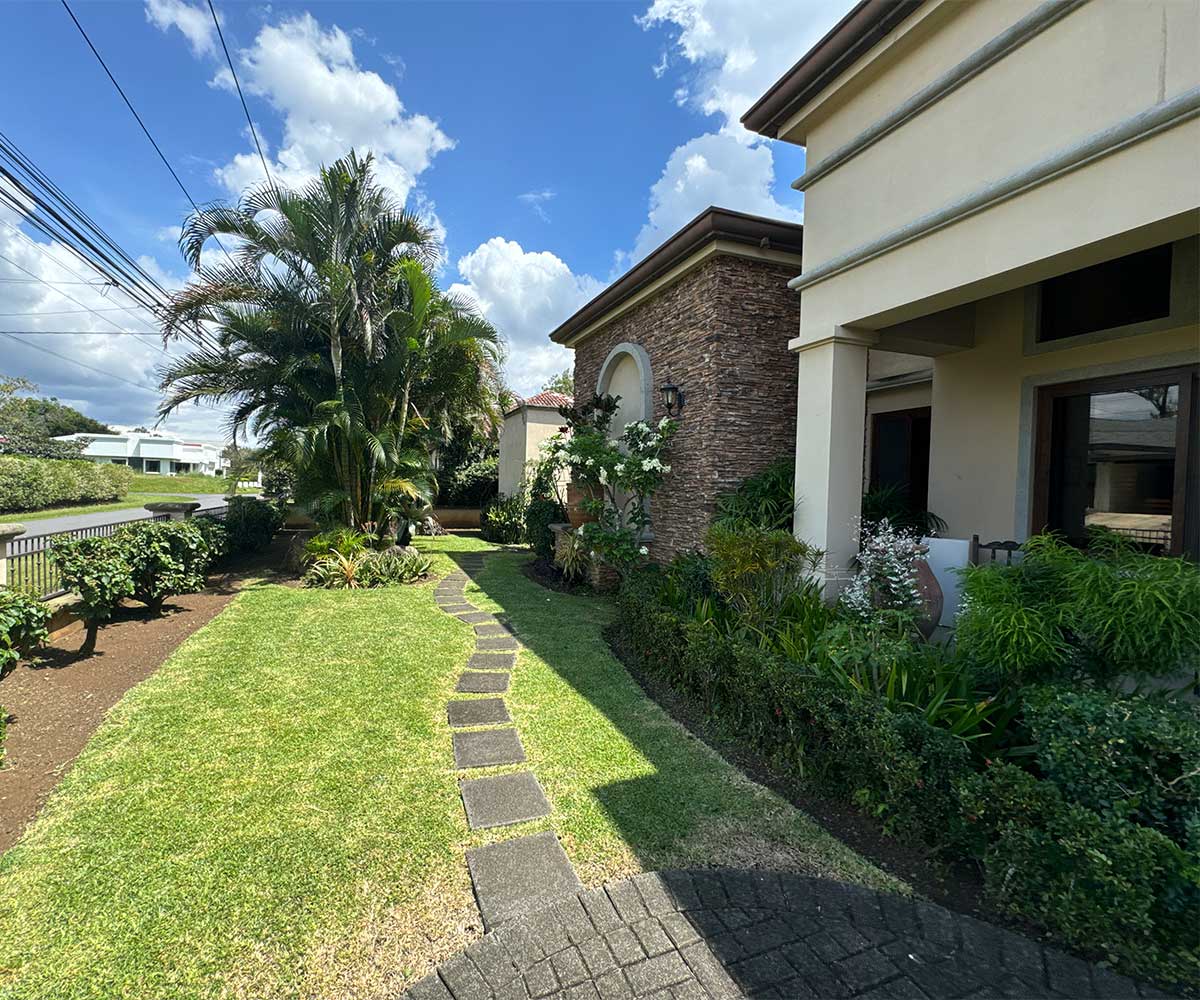 Impresionante casa a la venta en Ciudad Hacienda Los Reyes.