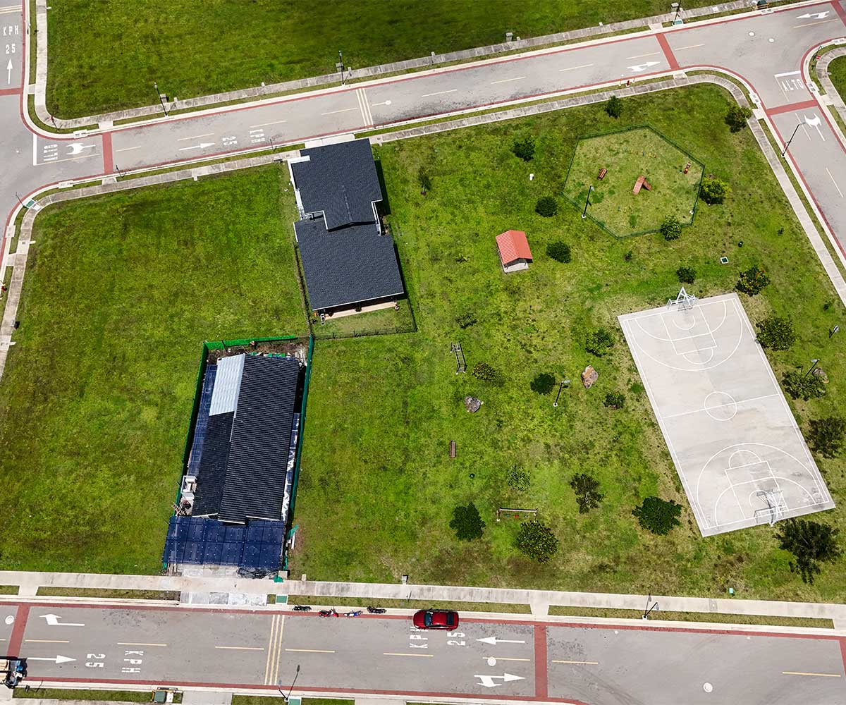 Lotes planos en condominio Las Mesetas, dentro de Ciudad Hacienda Los Reyes, La Guacima, Alajuela.