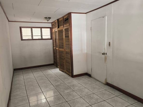 Casa independiente de 1 planta a la venta en Desamparados, Gravilias, El Porvenir, San José. Bien adjudicado bancario.