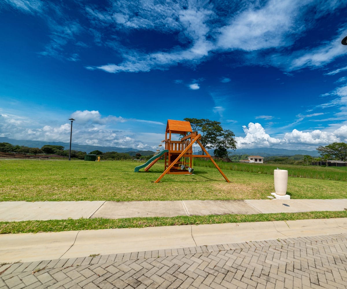 Lote a la venta en condominio Hacienda Espavel en La Guacima