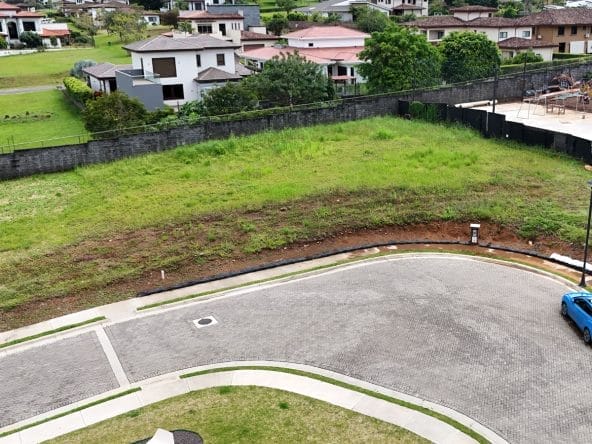 Lote a la venta en condominio Hacienda Espavel en La Guacima