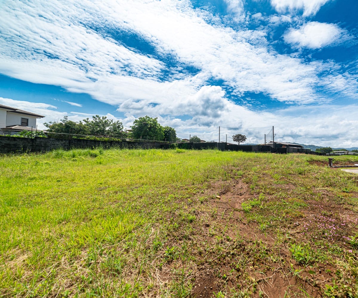 Lote a la venta en condominio Hacienda Espavel en La Guacima